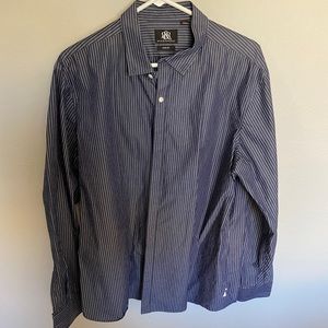 Men’s button up dress shirt